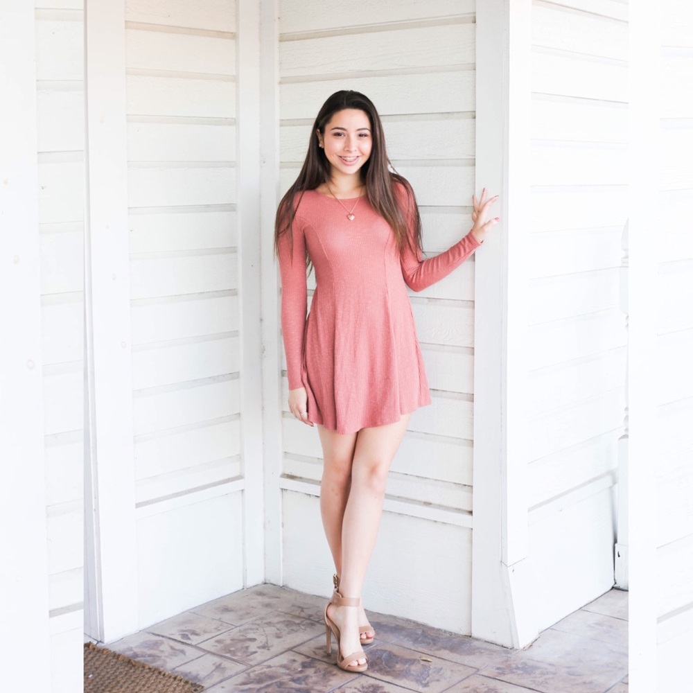 Meet your Posher, Lola